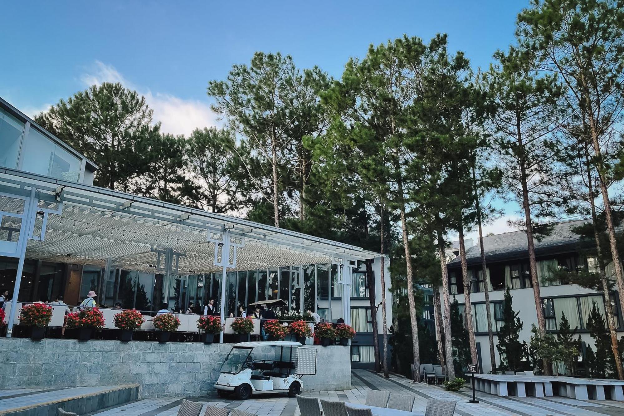 Terracotta Hotel & Resort Dalat Exterior photo